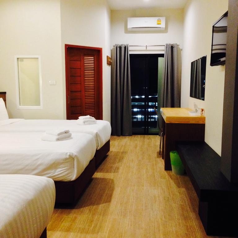 Bird Day Boutique Hotel Mukdahan Room photo